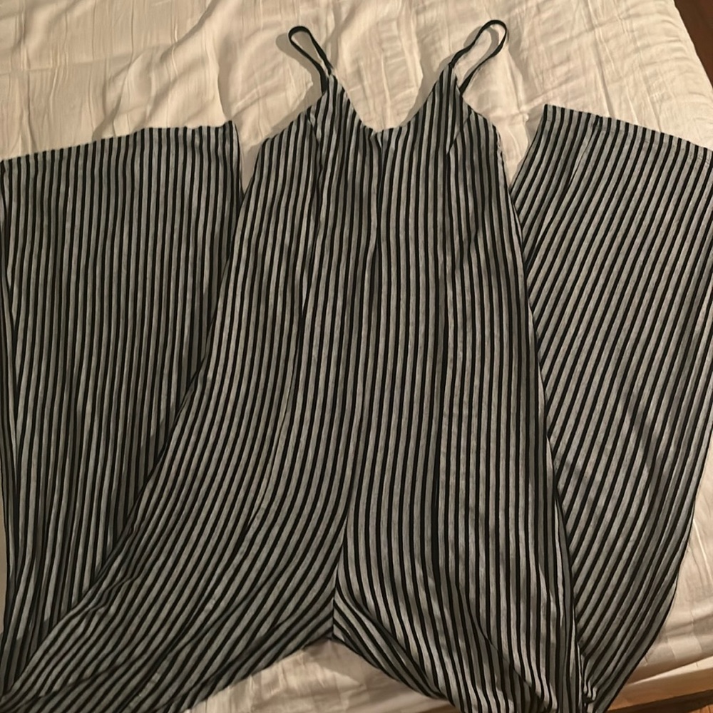 WOMAN FLARE JUMP SUIT